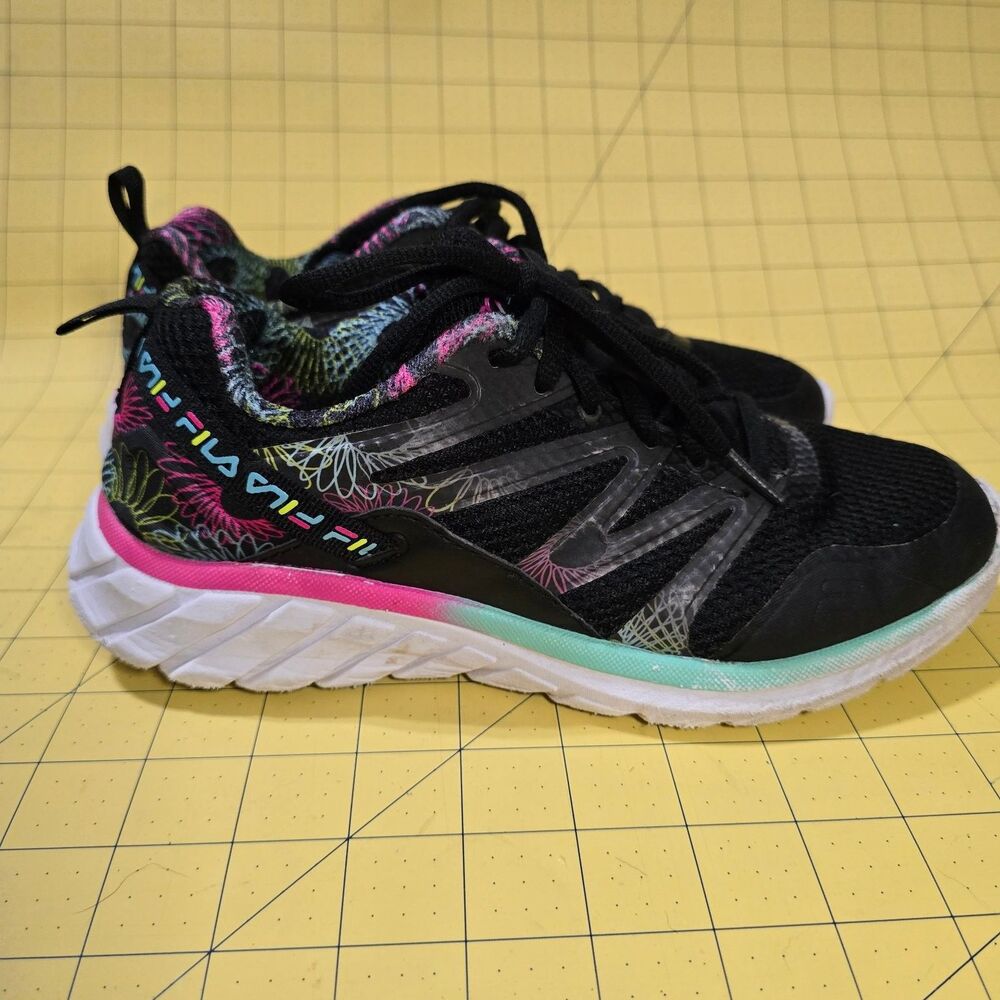 Fila Girls Black Floral Athletic Running Shoes Sneakers US 6.5 UK 4 EUR 37.5